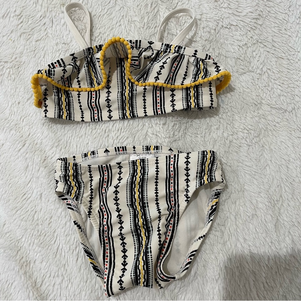Old Navy Baby Girl Two Piece Swim Suit Bikini Size 18-24m